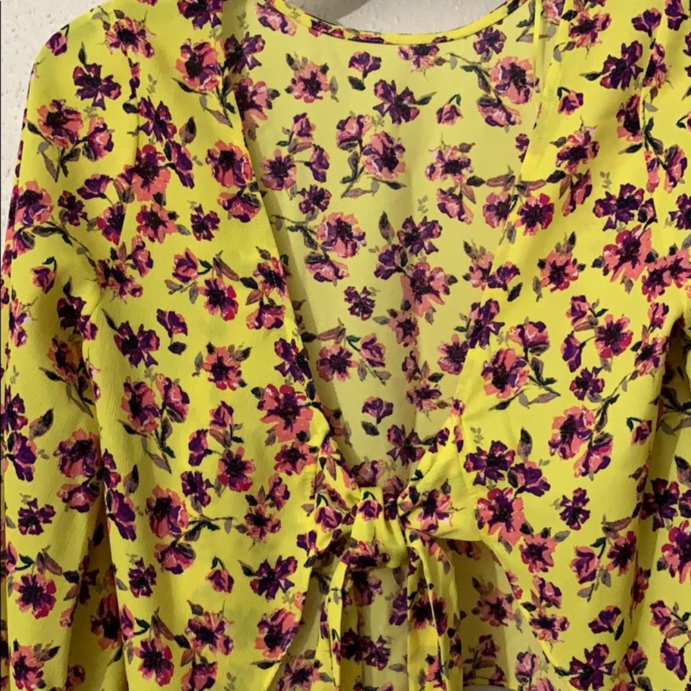 GB. CROP. TOP. NEW - Picture 2 of 8
